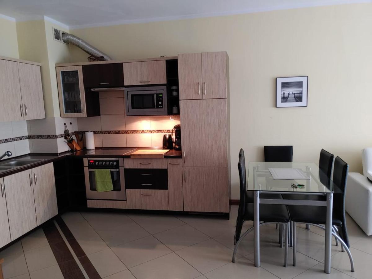 Swinoujscie Platan Patio 2- Berry Apartments ภายนอก รูปภาพ