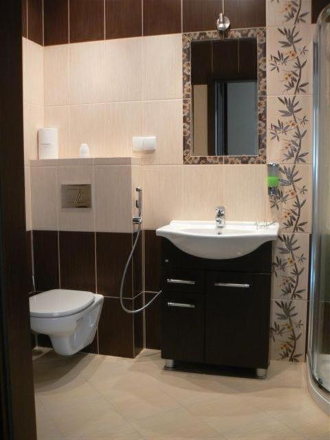 Swinoujscie Platan Patio 2- Berry Apartments ภายนอก รูปภาพ
