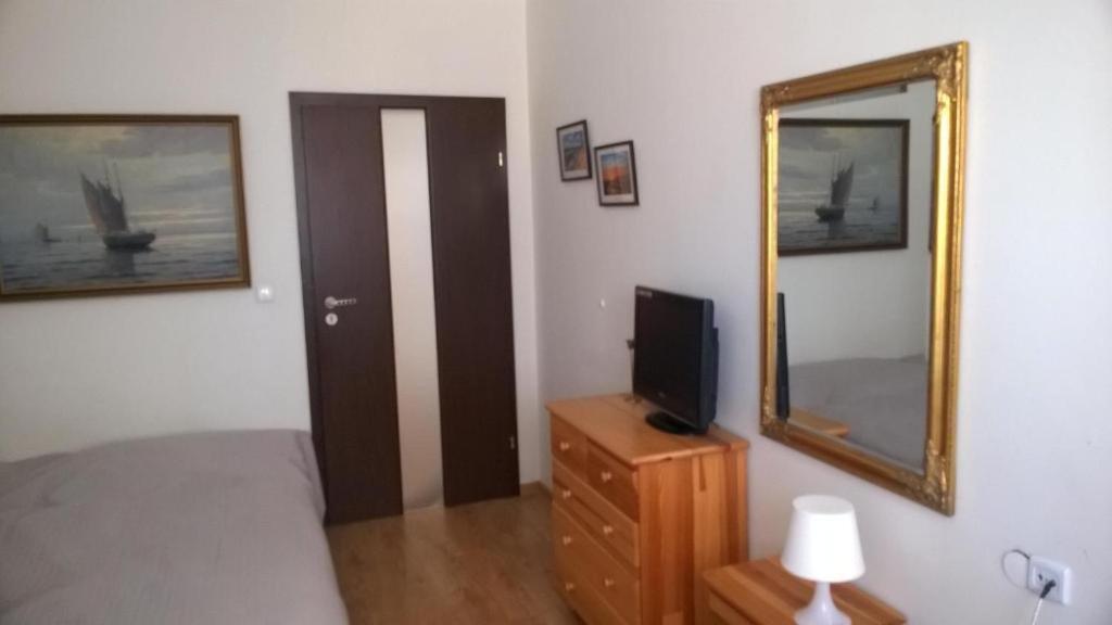 Swinoujscie Platan Patio 2- Berry Apartments ภายนอก รูปภาพ